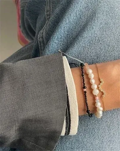 Perlie Creme Armbånd - Pink/Blue